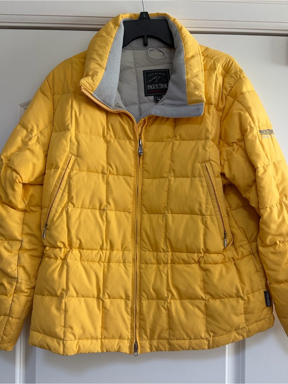 Pacific Trail Women’s Down Filled Puffer Jacket Coat Yellow Sz M Zip Pockets Ski